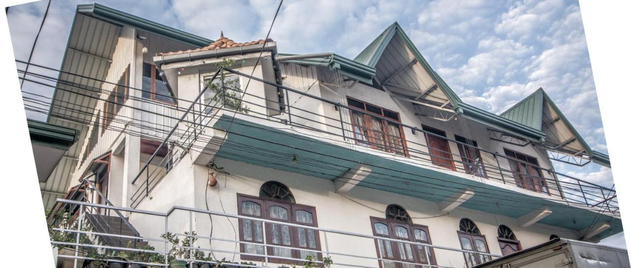 Dream Hill Homestay Nuwara Eliya Ngoại thất bức ảnh