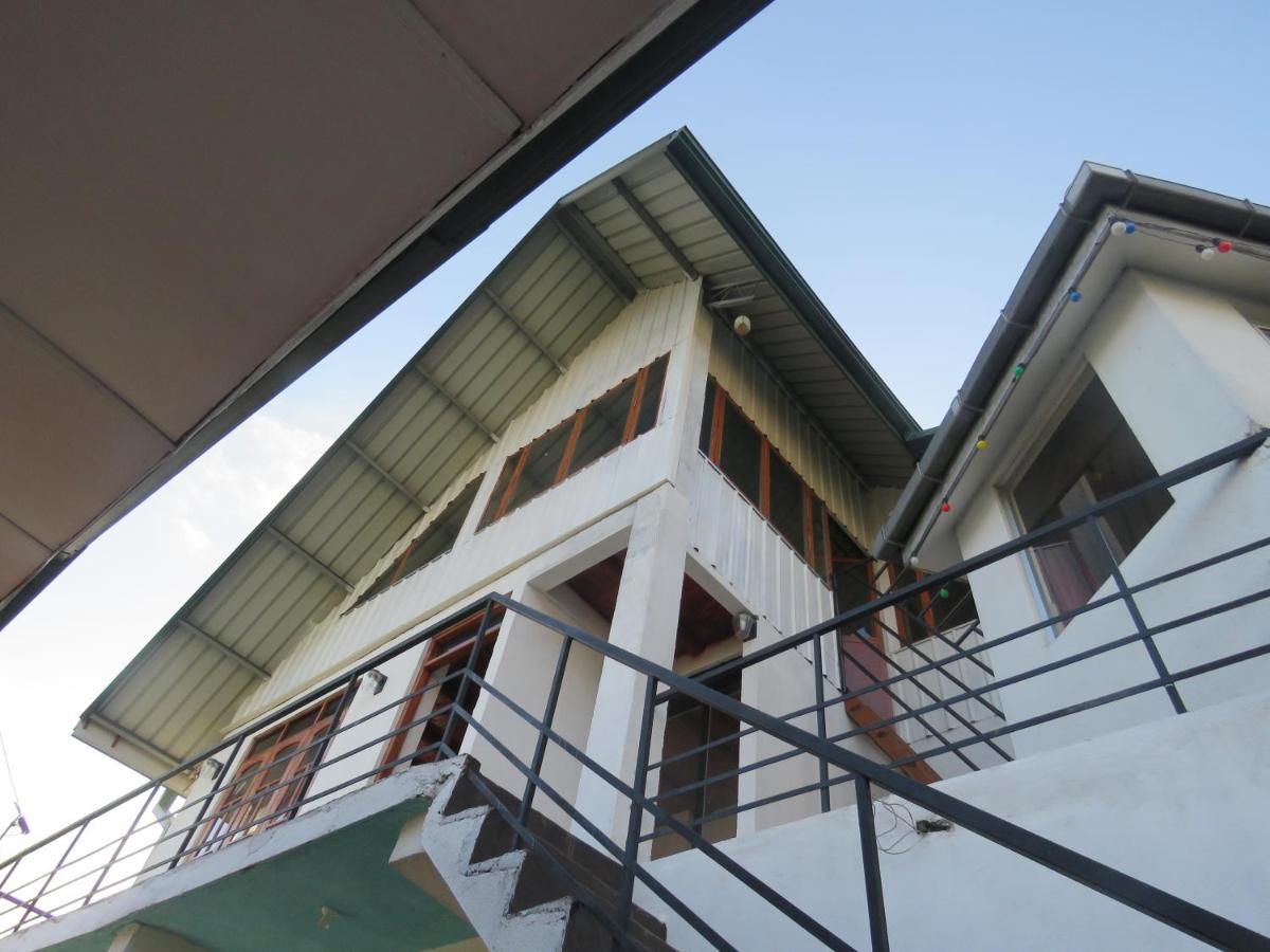 Dream Hill Homestay Nuwara Eliya Ngoại thất bức ảnh