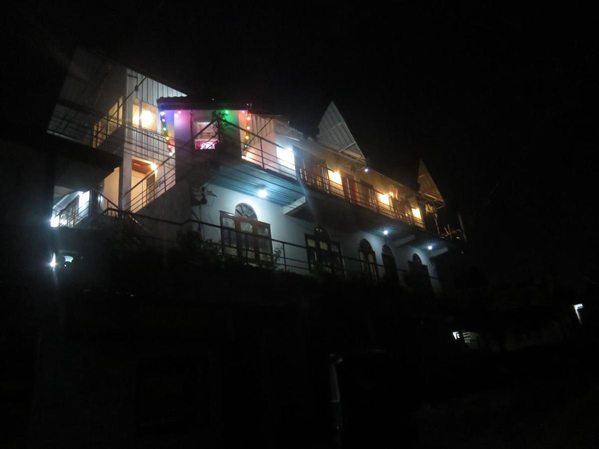 Dream Hill Homestay Nuwara Eliya Ngoại thất bức ảnh